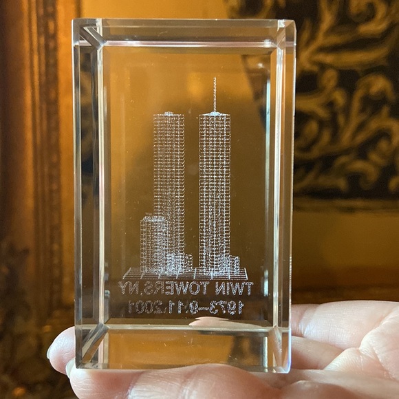 TWIN TOWERS Glass Paperweight - Picture 3 of 8